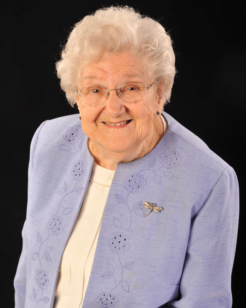 Anne Fiyalka portrait 2